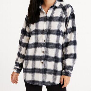 AMERICAN EAGLE Boyfriend Fit Oversized Flannel Plaid Shirt Size Large
